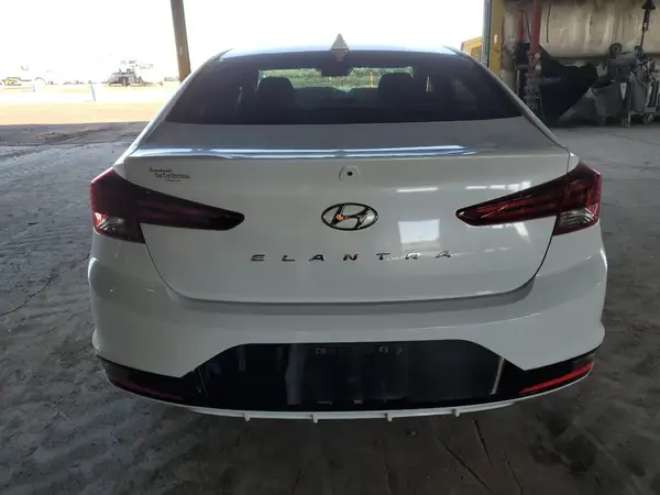 2020 HYUNDAI ELANTRA auction photo 6