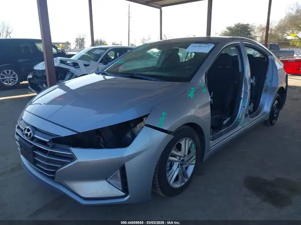 5NPD84LF5LH600327 2020 HYUNDAI ELANTRA - Image 2