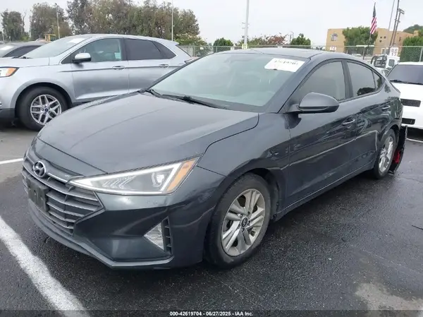 5NPD84LF5LH611120 2020 HYUNDAI ELANTRA - Image 2