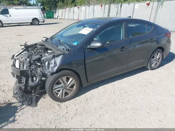 5NPD84LF5LH613126 2020 HYUNDAI ELANTRA - Image 2
