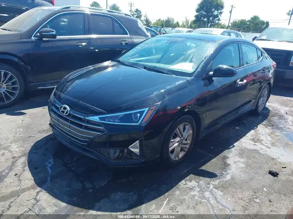 5NPD84LF5LH615460 2020 HYUNDAI ELANTRA - Image 2