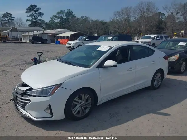 5NPD84LF5LH624563 2020 HYUNDAI ELANTRA - Image 2