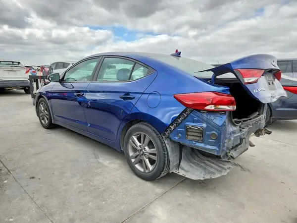 5NPD84LF6HH001203 2017 HYUNDAI ELANTRA - Image 2