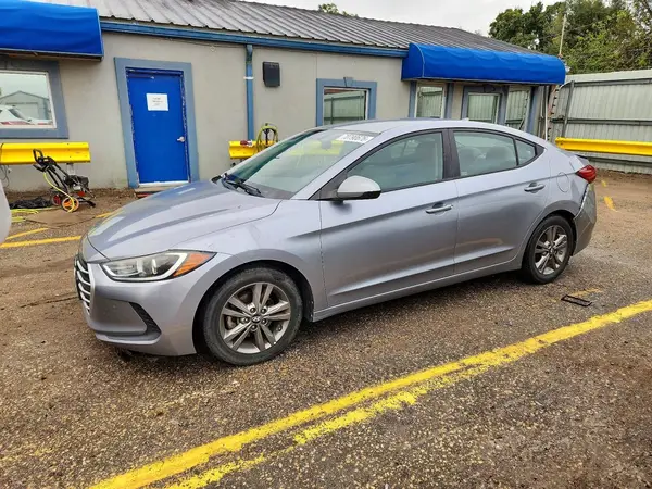 5NPD84LF6HH002013 2017 HYUNDAI ELANTRA - Image 1