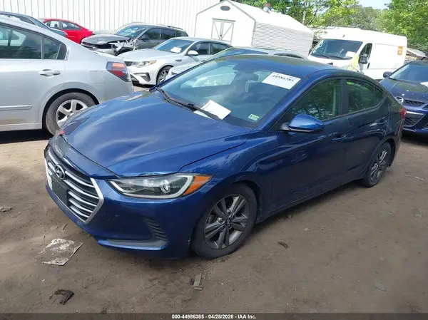 5NPD84LF6HH002562 2017 HYUNDAI ELANTRA - Image 2