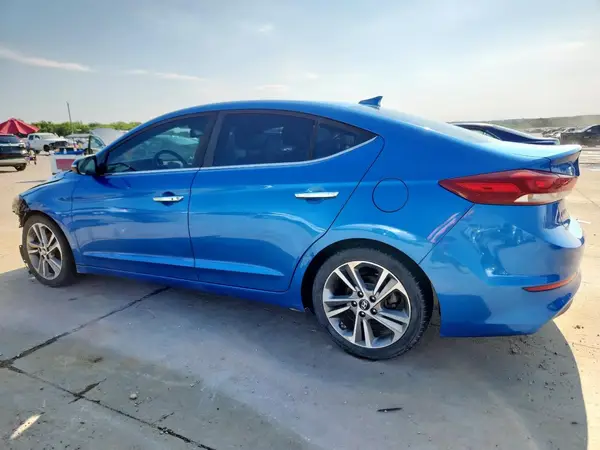 5NPD84LF6HH005932 2017 HYUNDAI ELANTRA - Image 2