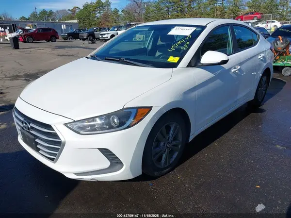 5NPD84LF6HH007213 2017 HYUNDAI ELANTRA - Image 2