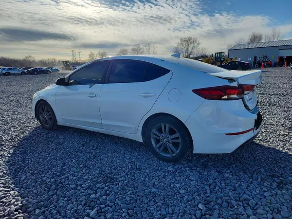 5NPD84LF6HH007230 2017 HYUNDAI ELANTRA - Image 2