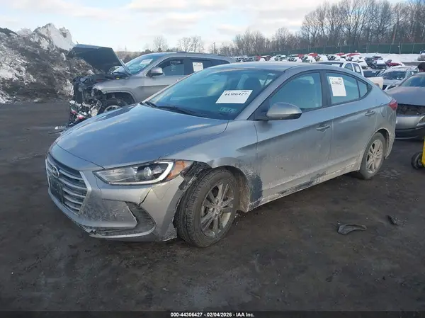 5NPD84LF6HH008894 2017 HYUNDAI ELANTRA - Image 2