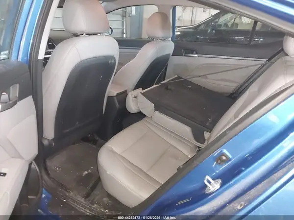 5NPD84LF6HH009057 2017 HYUNDAI ELANTRA - Image 8