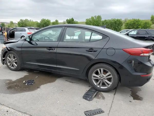 5NPD84LF6HH010242 2017 HYUNDAI ELANTRA - Image 2