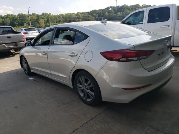 5NPD84LF6HH011293 2017 HYUNDAI ELANTRA - Image 2