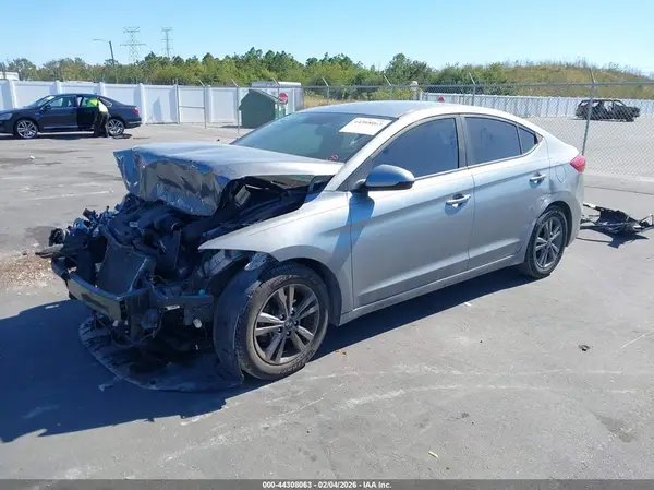 5NPD84LF6HH013609 2017 HYUNDAI ELANTRA - Image 2