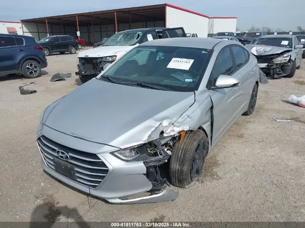 5NPD84LF6HH014386 2017 HYUNDAI ELANTRA - Image 2