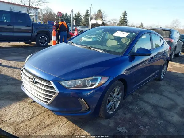 5NPD84LF6HH014856 2017 HYUNDAI ELANTRA - Image 2