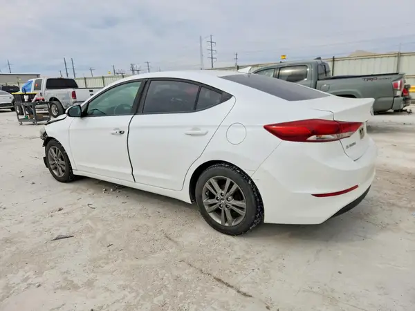5NPD84LF6HH016493 2017 HYUNDAI ELANTRA - Image 2