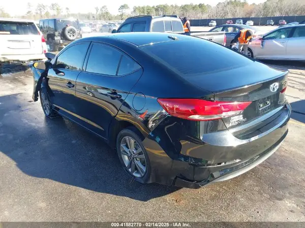 5NPD84LF6HH016977 2017 HYUNDAI ELANTRA - Image 2