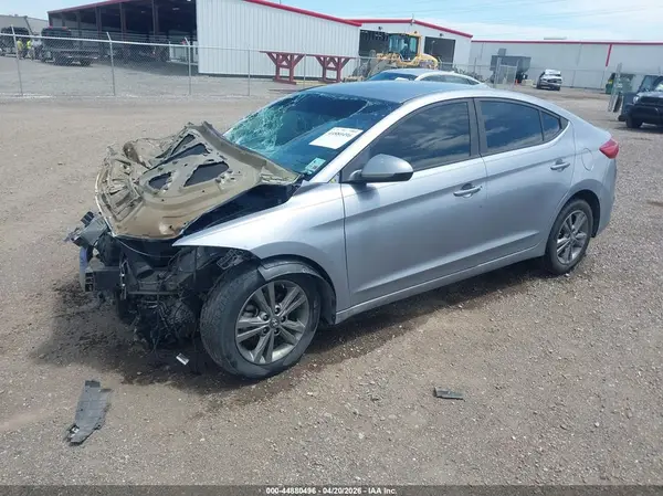 5NPD84LF6HH017076 2017 HYUNDAI ELANTRA - Image 2