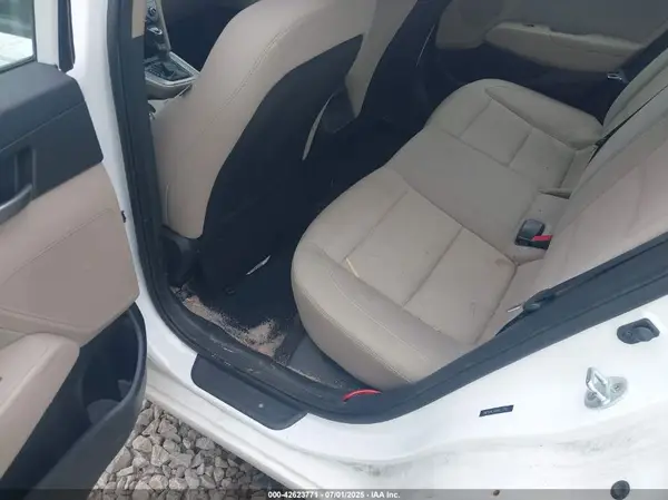 5NPD84LF6HH017210 2017 HYUNDAI ELANTRA - Image 8