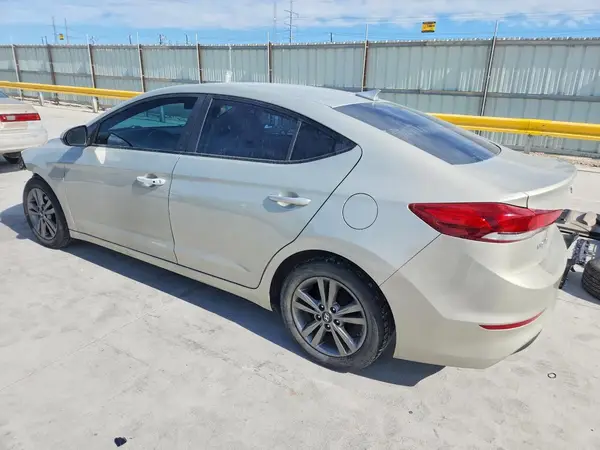 5NPD84LF6HH018261 2017 HYUNDAI ELANTRA - Image 2
