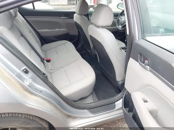 5NPD84LF6HH021743 2017 HYUNDAI ELANTRA - Image 8