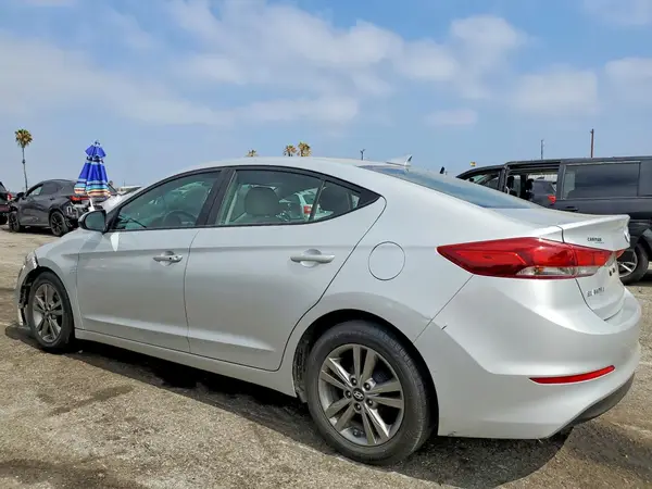 5NPD84LF6HH022374 2017 HYUNDAI ELANTRA - Image 2