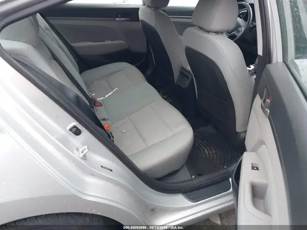 5NPD84LF6HH024142 2017 HYUNDAI ELANTRA - Image 8