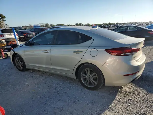 5NPD84LF6HH025680 2017 HYUNDAI ELANTRA - Image 2