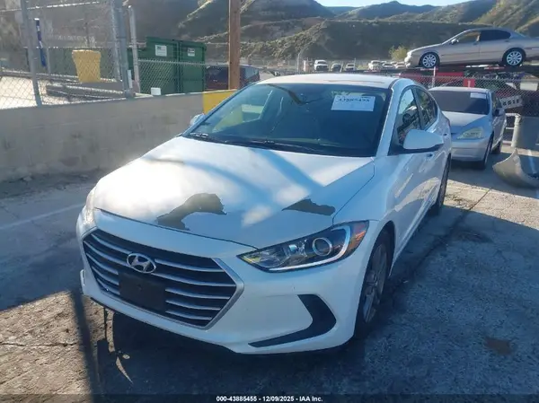 5NPD84LF6HH031656 2017 HYUNDAI ELANTRA - Image 2