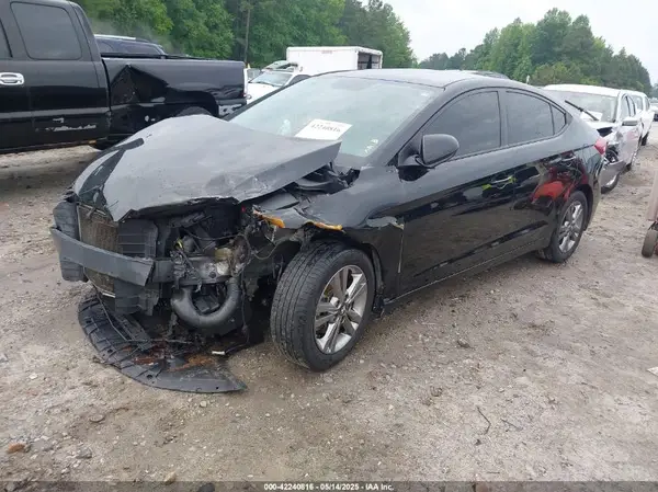 5NPD84LF6HH032242 2017 HYUNDAI ELANTRA - Image 2