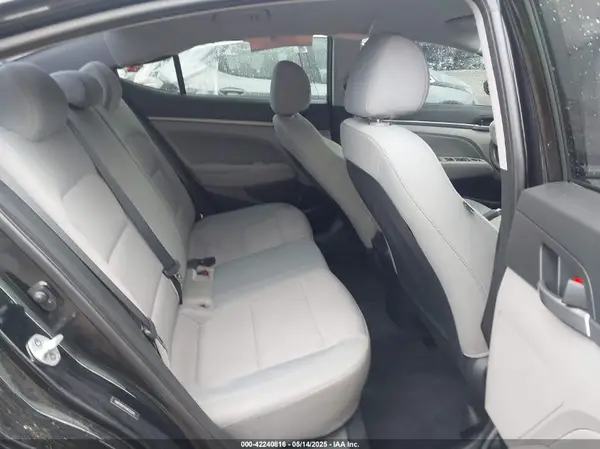 5NPD84LF6HH032242 2017 HYUNDAI ELANTRA - Image 8