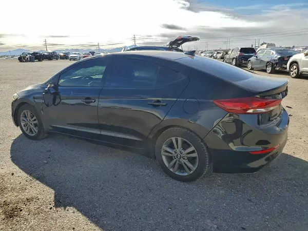5NPD84LF6HH032256 2017 HYUNDAI ELANTRA - Image 2