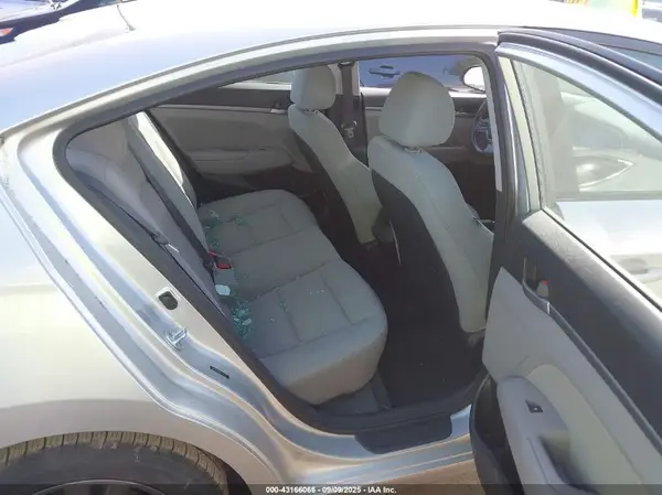 5NPD84LF6HH037750 2017 HYUNDAI ELANTRA - Image 8