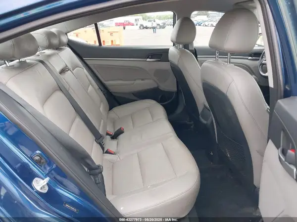 5NPD84LF6HH041555 2017 HYUNDAI ELANTRA - Image 8