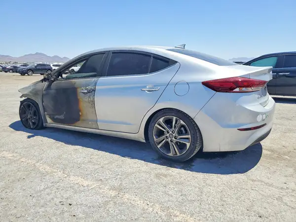 5NPD84LF6HH044701 2017 HYUNDAI ELANTRA - Image 2