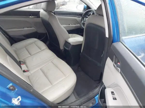 5NPD84LF6HH047694 2017 HYUNDAI ELANTRA - Image 8