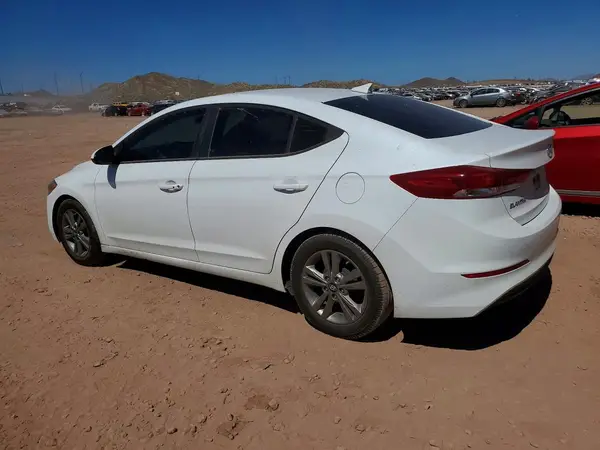 5NPD84LF6HH049686 2017 HYUNDAI ELANTRA - Image 2