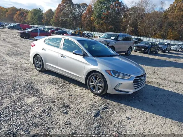 5NPD84LF6HH050921 2017 HYUNDAI ELANTRA - Image 1