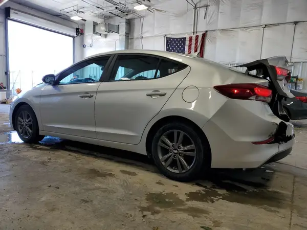 5NPD84LF6HH052927 2017 HYUNDAI ELANTRA - Image 2