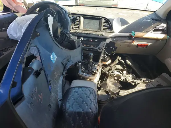5NPD84LF6HH055391 2017 HYUNDAI ELANTRA - Image 8