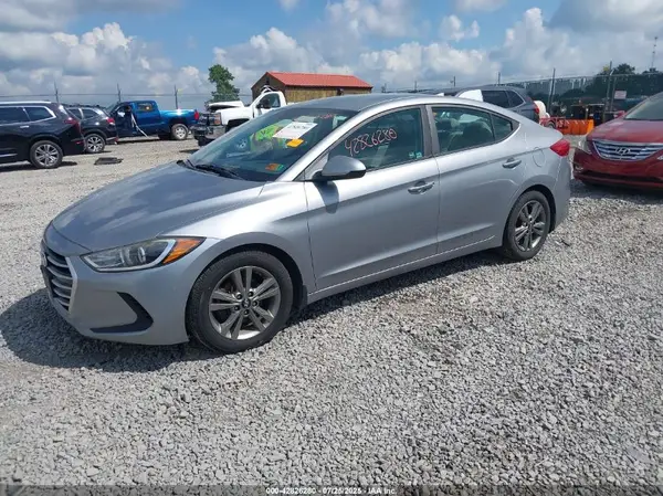 5NPD84LF6HH056427 2017 HYUNDAI ELANTRA - Image 2
