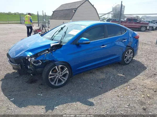 5NPD84LF6HH057058 2017 HYUNDAI ELANTRA - Image 2