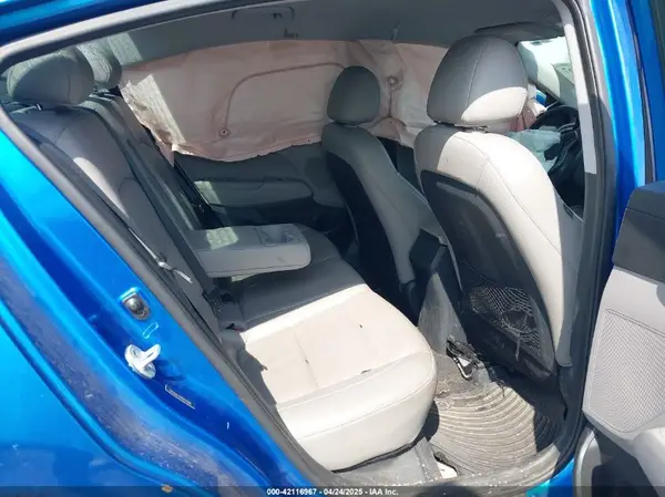 5NPD84LF6HH057058 2017 HYUNDAI ELANTRA - Image 8