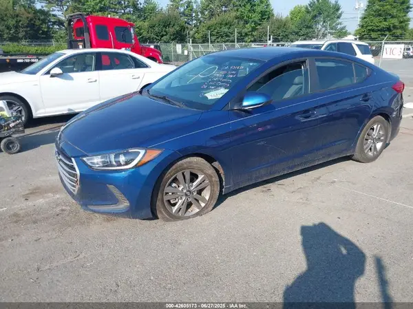 5NPD84LF6HH057299 2017 HYUNDAI ELANTRA - Image 2