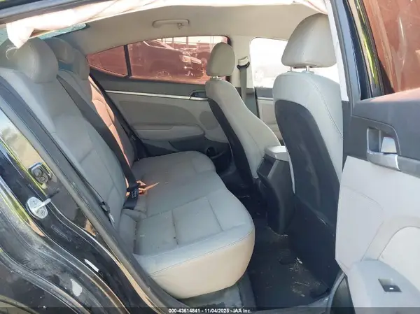 5NPD84LF6HH059232 2017 HYUNDAI ELANTRA - Image 8