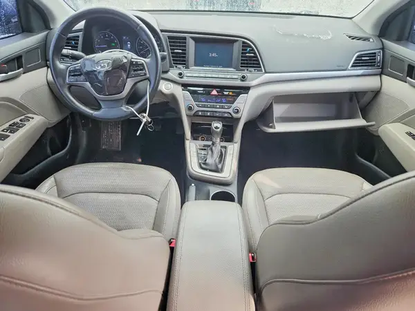 5NPD84LF6HH060283 2017 HYUNDAI ELANTRA - Image 8