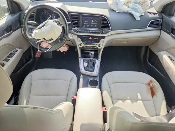 5NPD84LF6HH060932 2017 HYUNDAI ELANTRA - Image 8