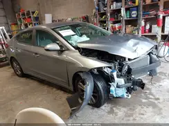 5NPD84LF6HH063622 2017 HYUNDAI ELANTRA