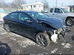 5NPD84LF6HH064317 2017 HYUNDAI ELANTRA