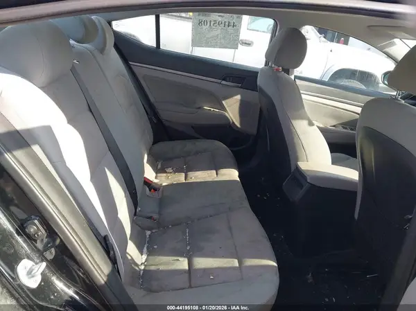 5NPD84LF6HH064317 2017 HYUNDAI ELANTRA - Image 8
